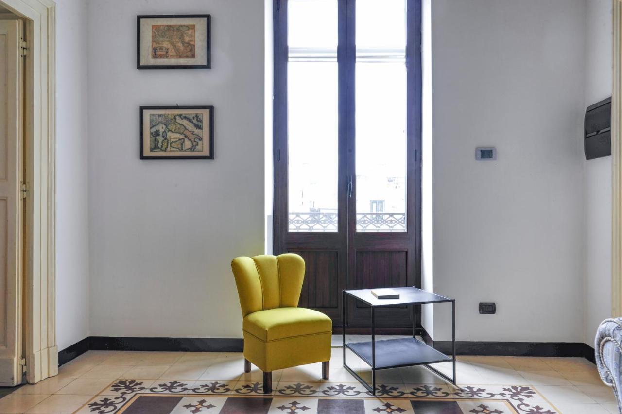 Castriota19 - Jacuzzi Room & Apartment Sit Lecce Bagian luar foto