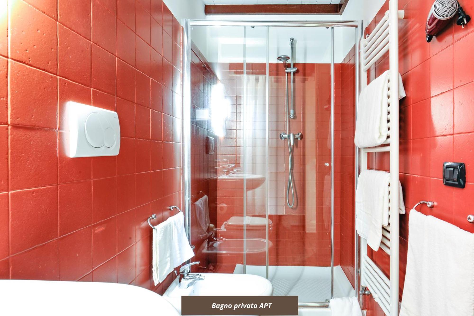 Castriota19 - Jacuzzi Room & Apartment Sit Lecce Bagian luar foto